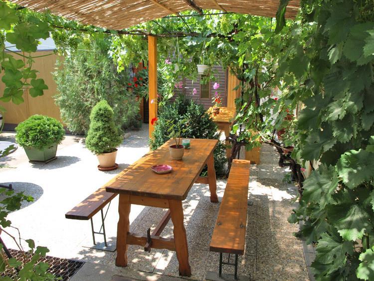 Csaladi Vendeghaz Apartment Eger Exterior photo