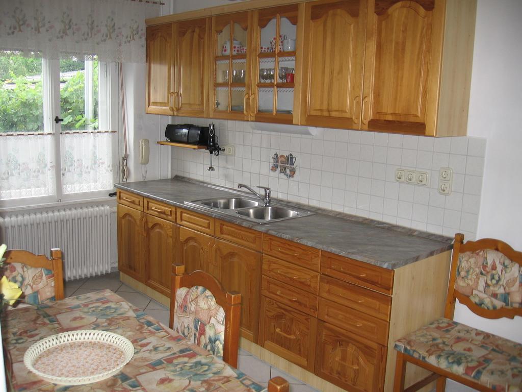 Csaladi Vendeghaz Apartment Eger Room photo